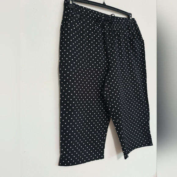 Women's Polka Dots Capris Pants /  Size 16 - Picture 2 of 6